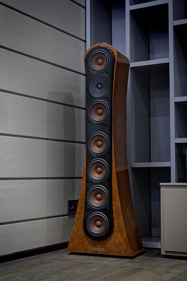 Reezoldini Master R7F speaker system
